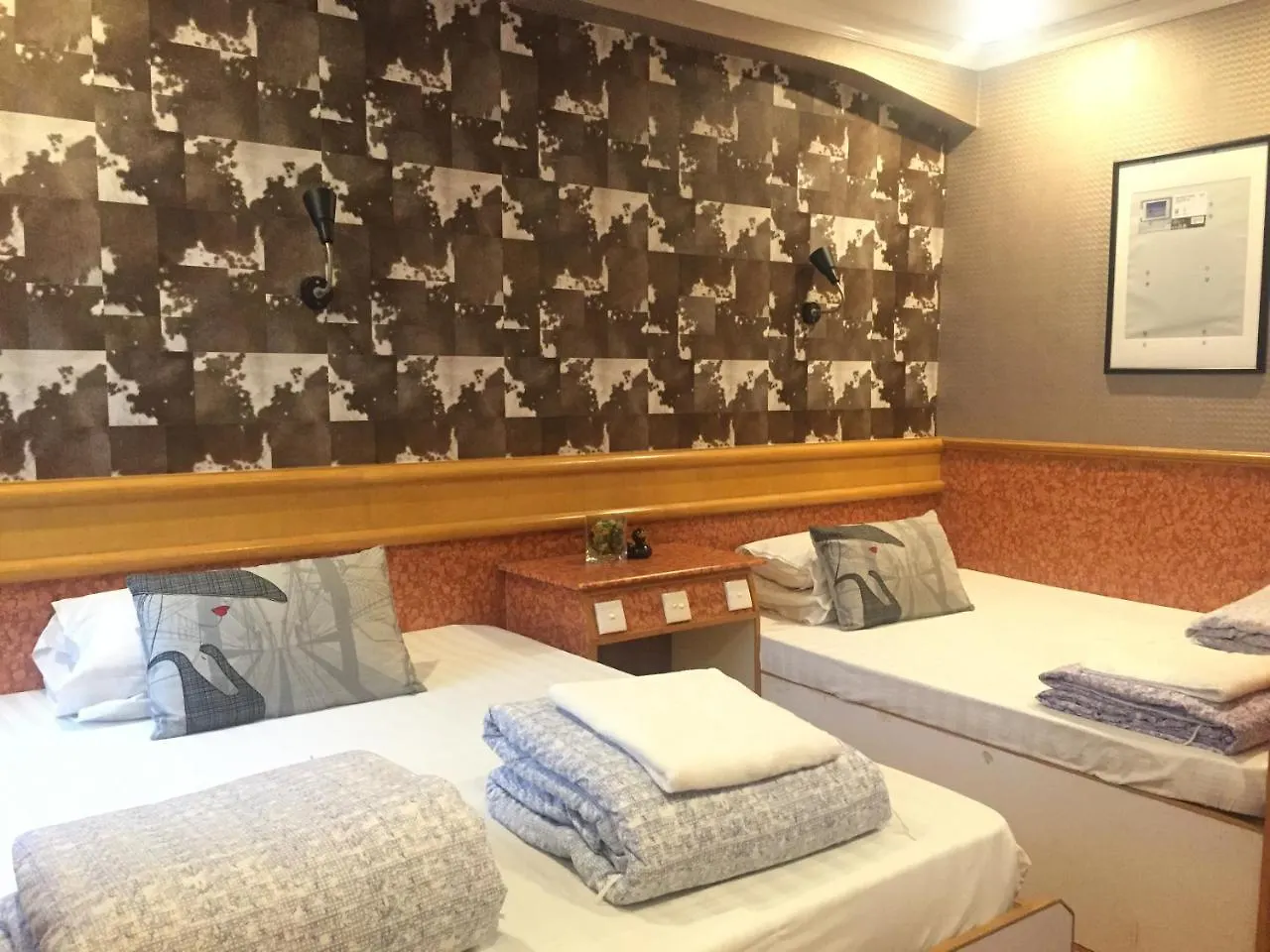 New Garden Hostel contacts